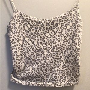 Cropped Leopard print top